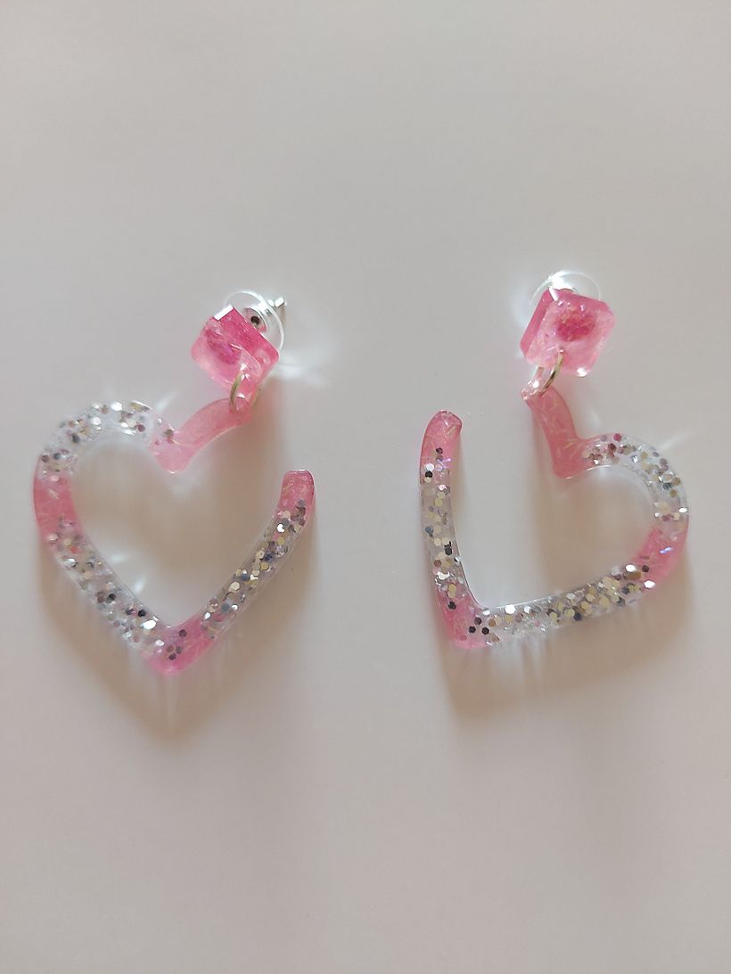 Mi Proyecto del curso: Diseño de joyería en resina 10
