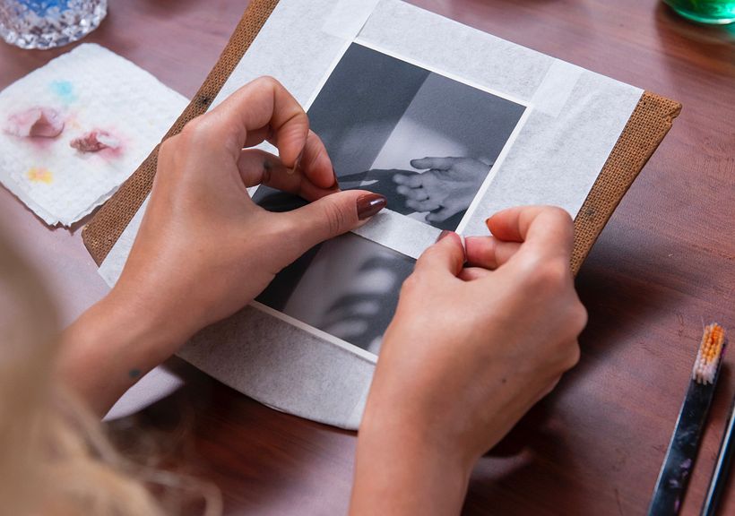 Combinar registros de imágenes y técnicas de pintura en acuarela permite la experimentación de una serie de nuevas sensacio