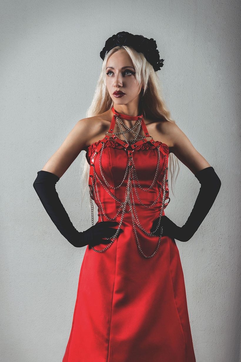 Dama Carmesí 1