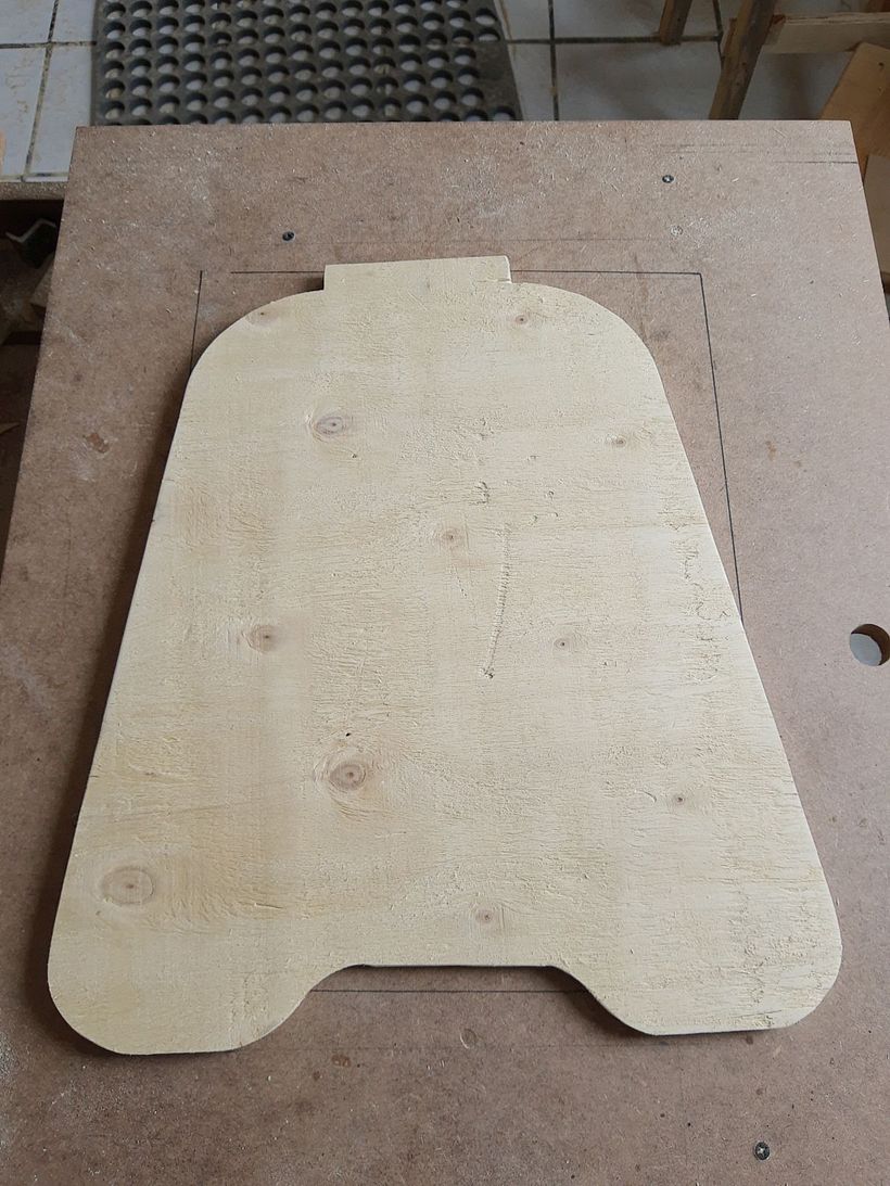 Mi Proyecto: Mesa infantil con encastres; del curso: Carpintería profesional para principiantes 6