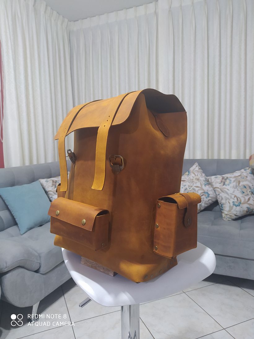 Mi Proyecto del curso: Creación de bolsos de cuero artesanales para principiantes 2
