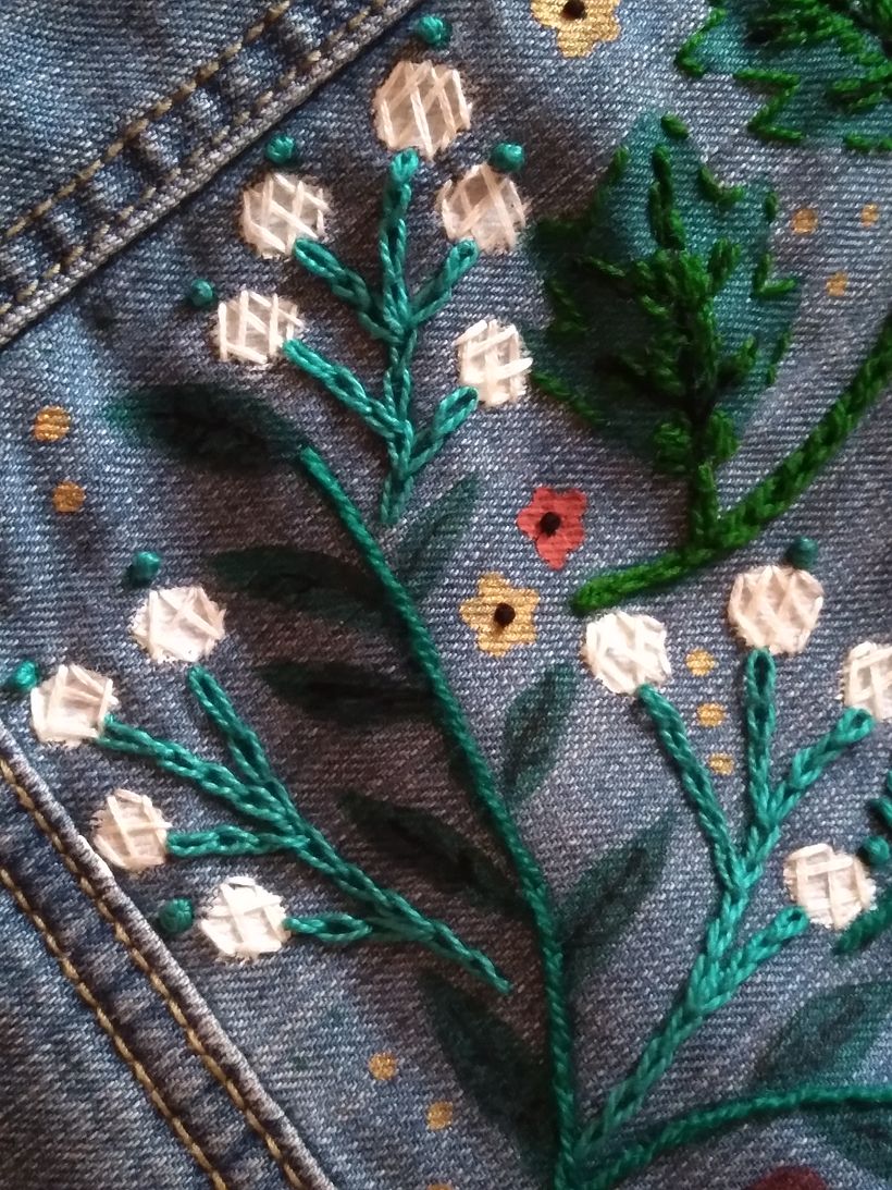Mi Proyecto del curso: Composición floral con acrílico y bordado 1