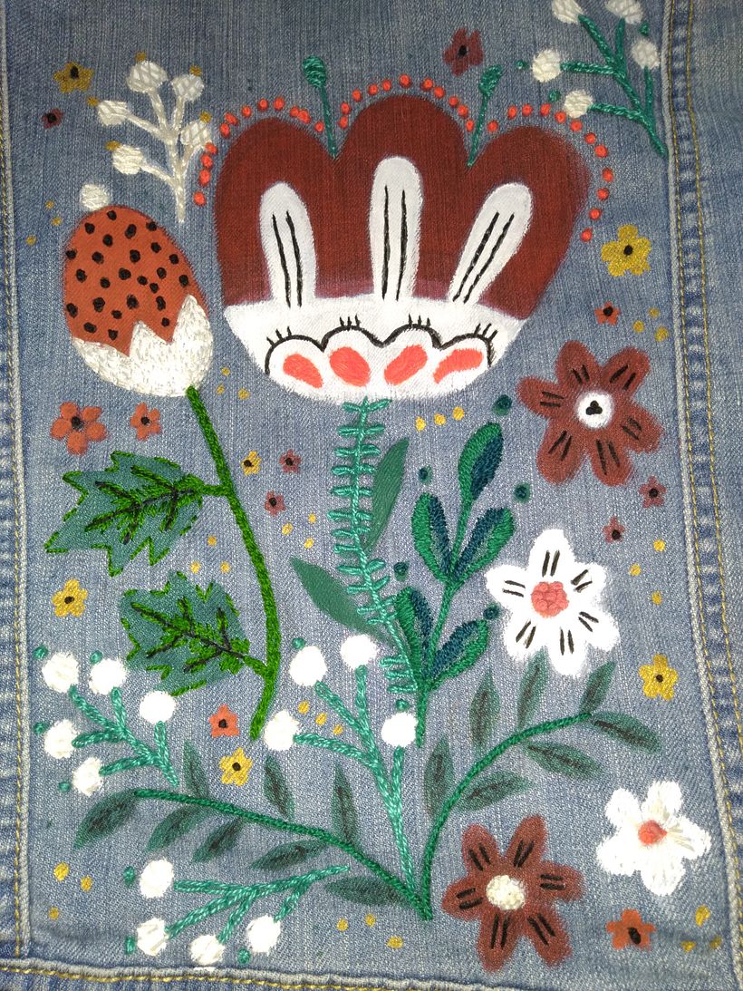 Mi Proyecto del curso: Composición floral con acrílico y bordado 5