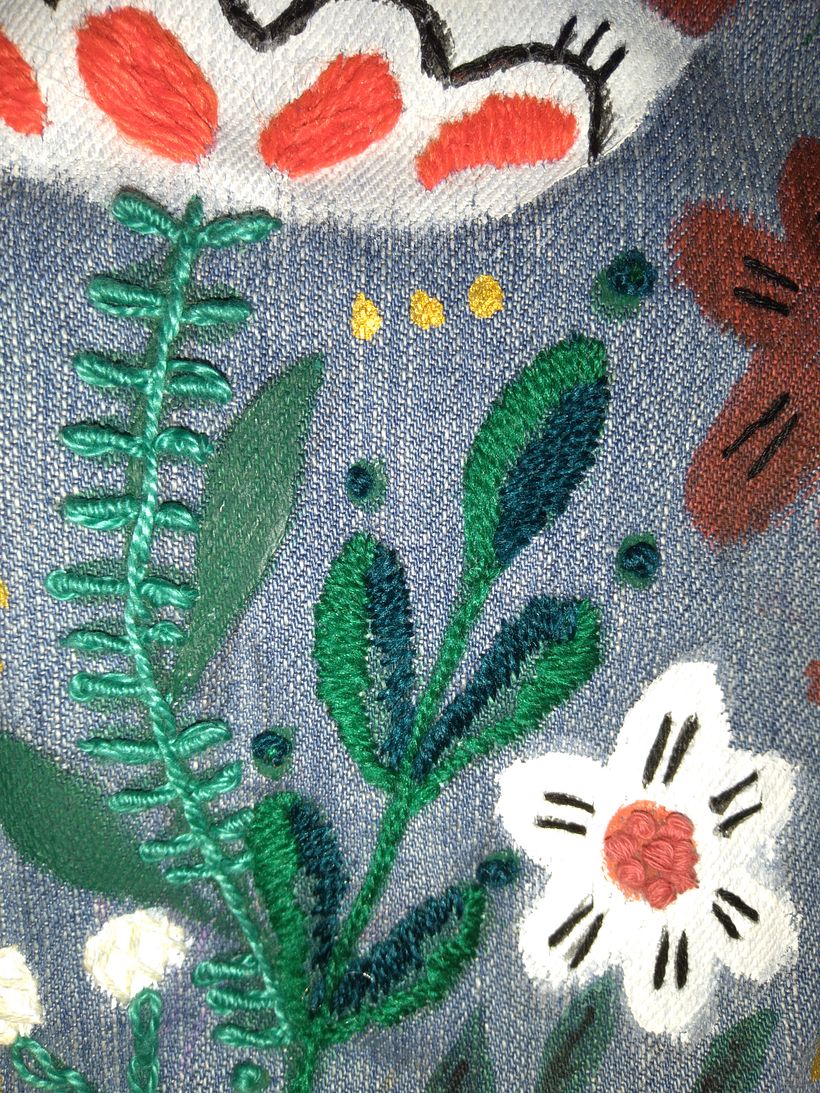 Mi Proyecto del curso: Composición floral con acrílico y bordado 4
