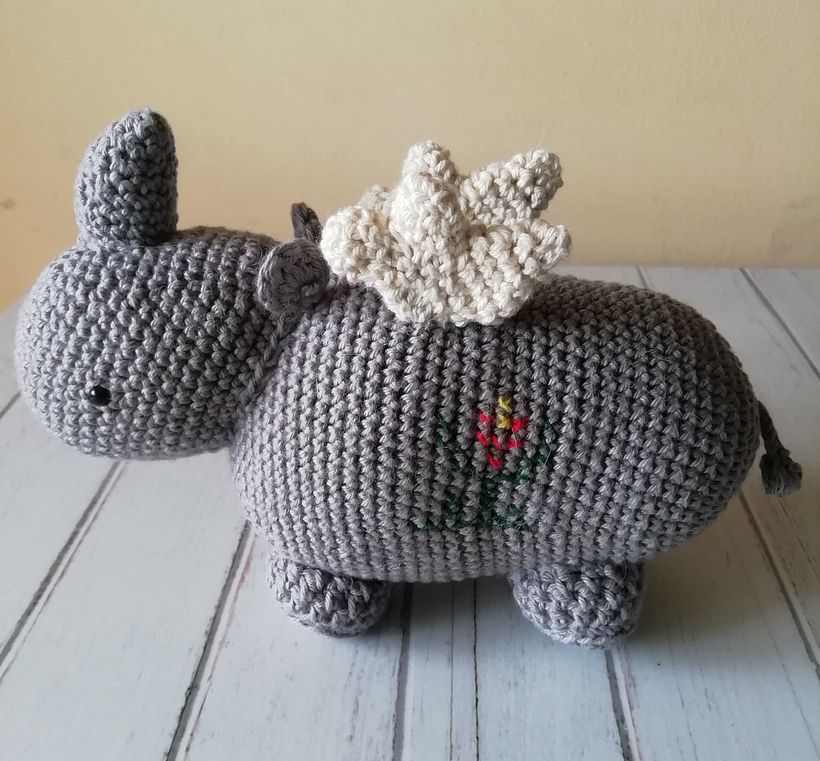  Gracias a Domestika por impartir estos cursos y al Principe del Crochet por ser tan didactico para enseñar...