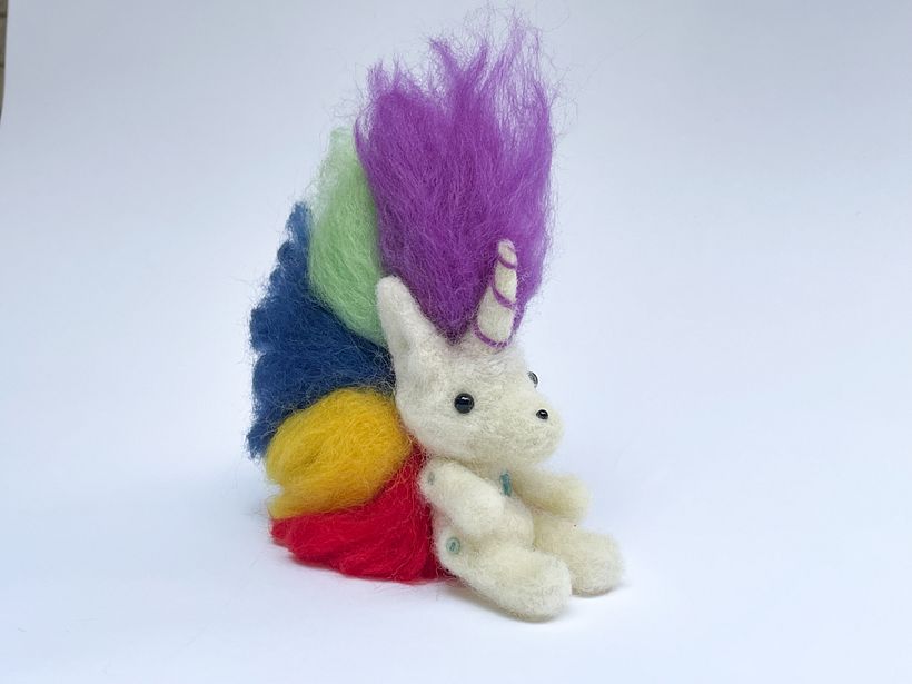 Mi Proyecto del curso: Needle felting: creación de personajes con lana y aguja 2