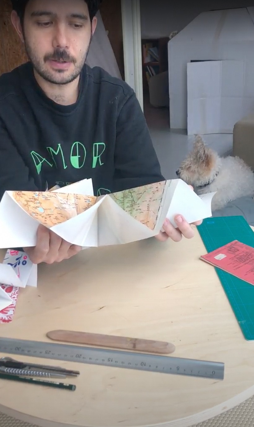 Tu cuaderno se plegará como un mapa.