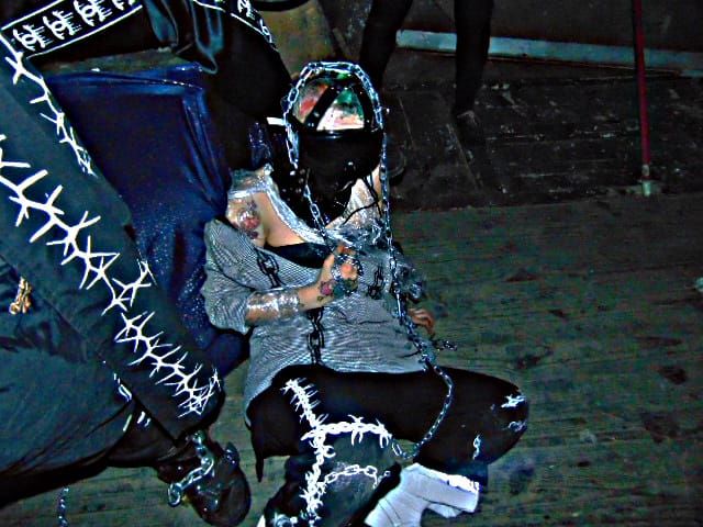 SIKEROPAxPLOT.DESIGN.OF.DEATH 9