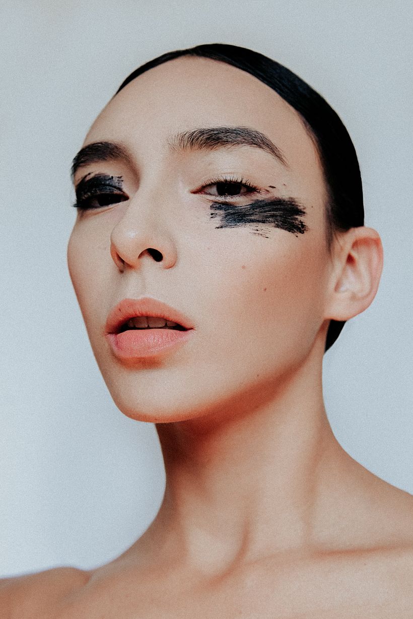 Editorial 'Self-portraits' 4