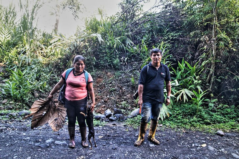 Hilda y Rafael, pareja shuar.