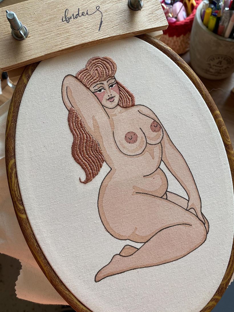La artista y bordadora Mariah Escossia, en Diarios Domestika 4