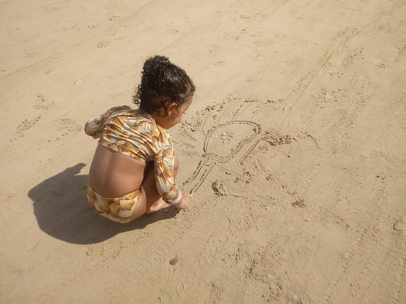 Brincando de desenhar com a vovó