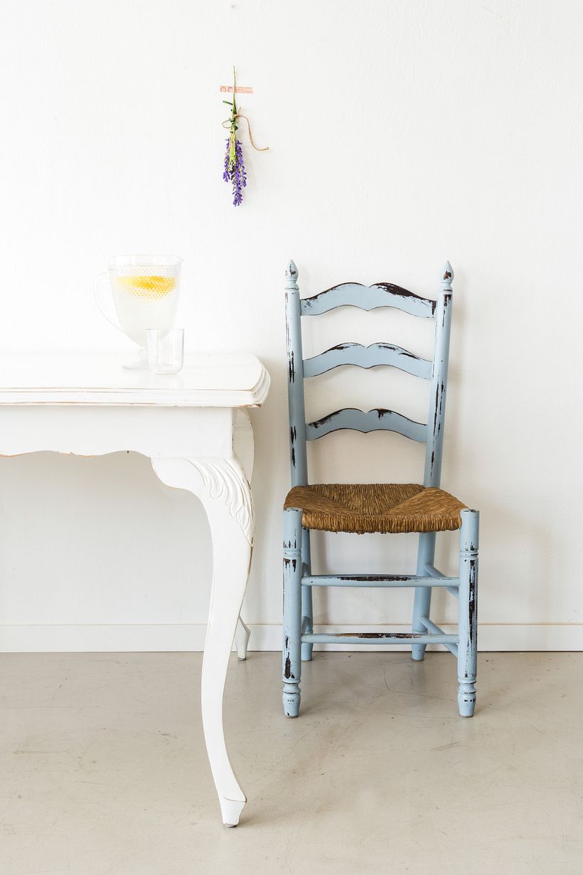 Use rustic furniture to provide warmth.