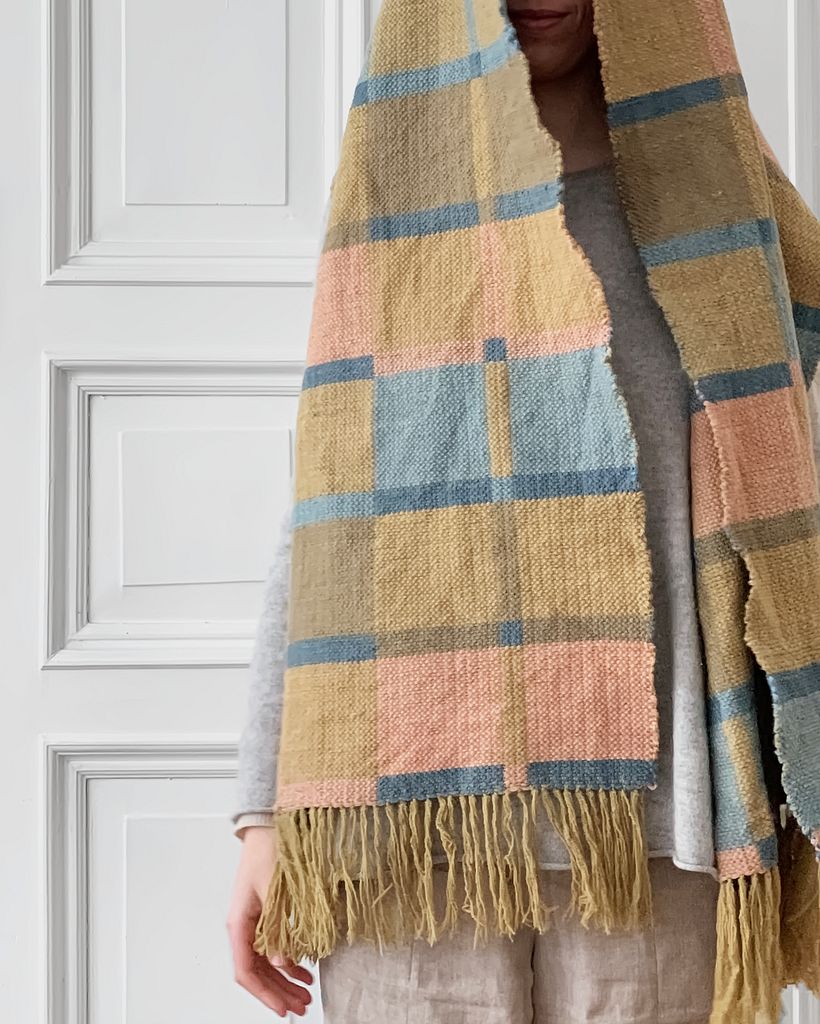 Handwoven and plant-dyed scarf 3