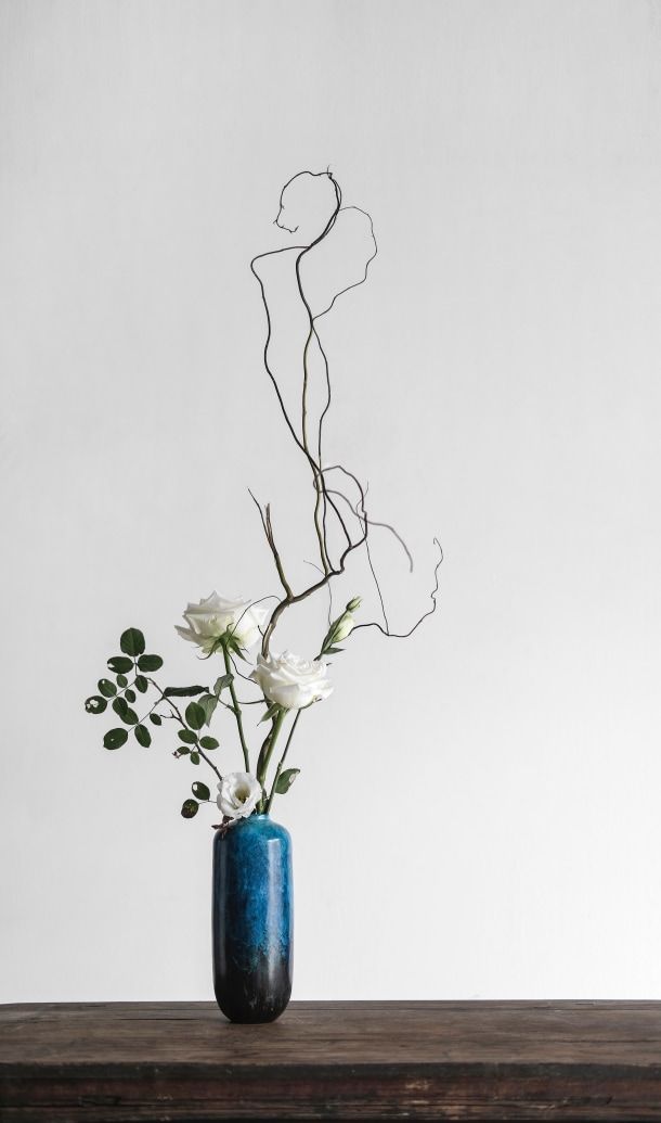 A Ikebana é caracterizada pelo minimalismo