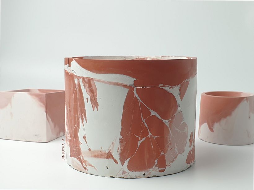 My plant pot! I tried to make it again but It's never similar like this one XD.