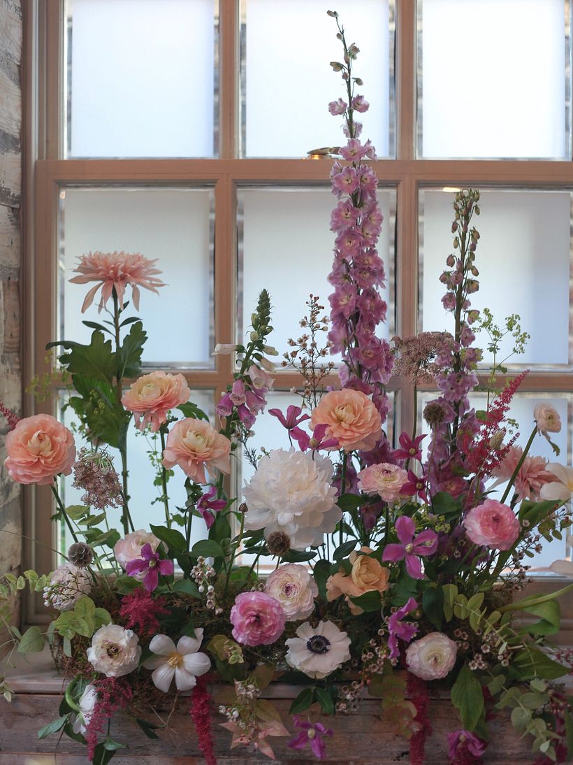 Weddings - A selection of images from my days as a wedding florist.  Although I no longer take on any wedding work this is where I really honed my skills and started to develop my style. 7