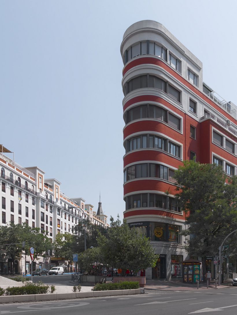 Foto 10. Edificio Castaño. Esquina entre la calle Alcalá y Goya.