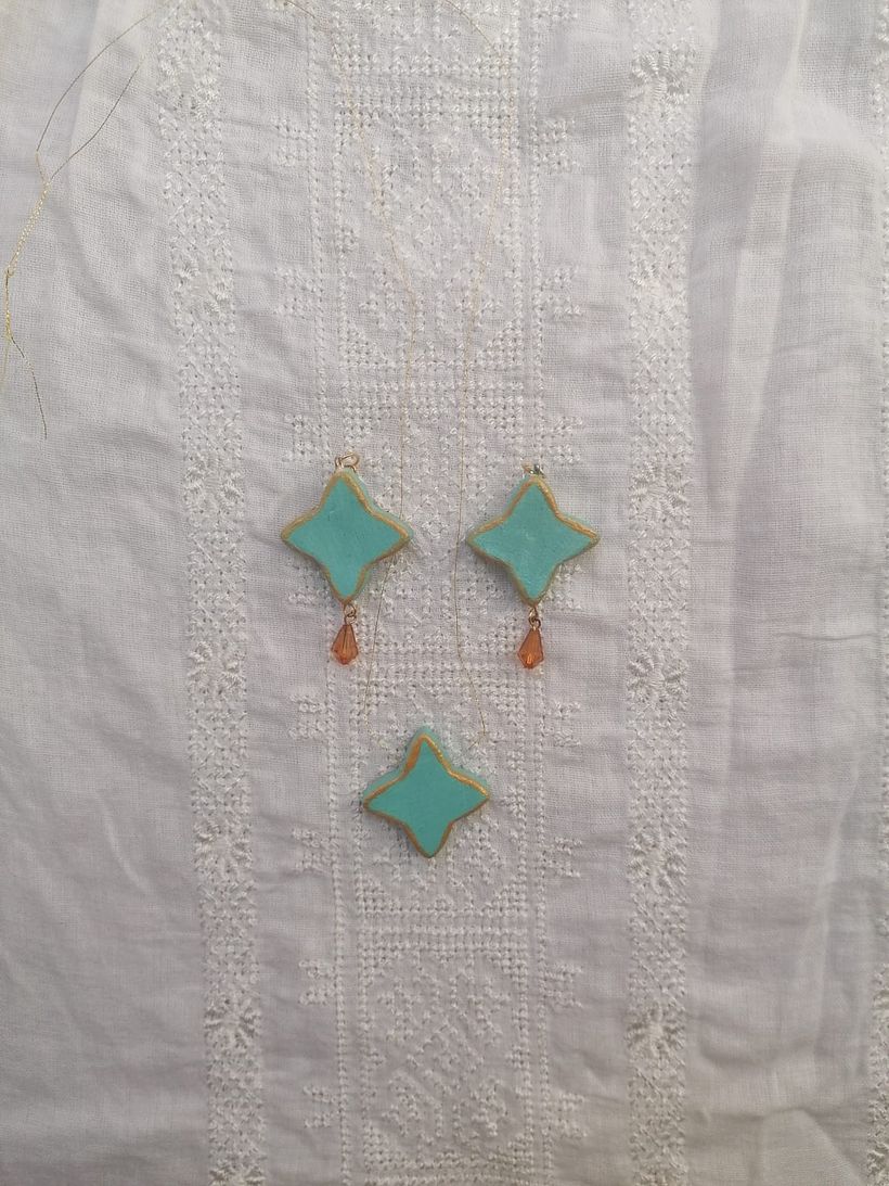 My project in Ceramic Jewelry for Beginners course - Diseño de complementos