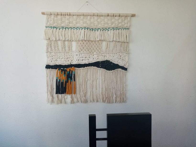 Mi Proyecto del curso: Introducción al macramé: creación de un tapiz decorativo Myriam 1
