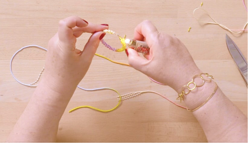 Macramé Tutorial: How to Decorate a Hoop Earring 14