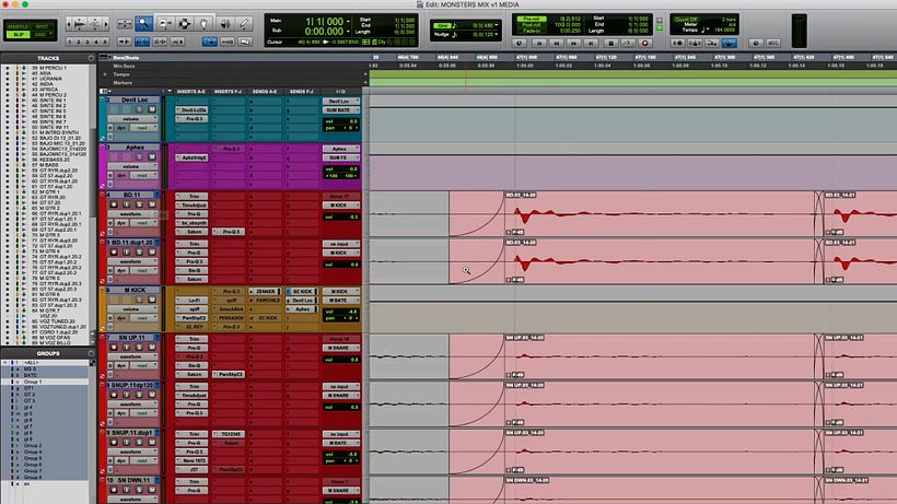 Coloca a tiempo los instrumentos y afina voces.