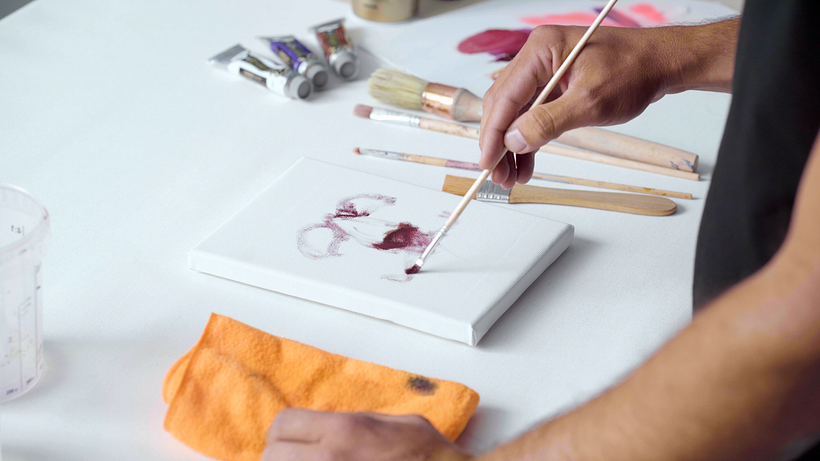 Draw a rough outline of your subject