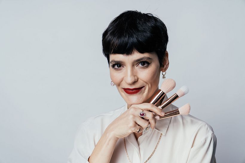 Vanessa é a maquiadora responsável pela marca Vult no Brasil
