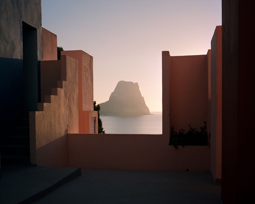 Kırmızı Duvar  17