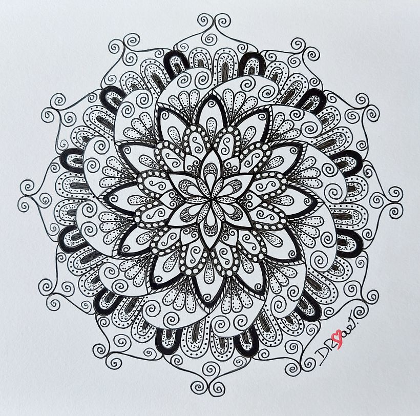 Meu projeto do curso: A arte de desenhar mandalas: crie padrões geométricos 3