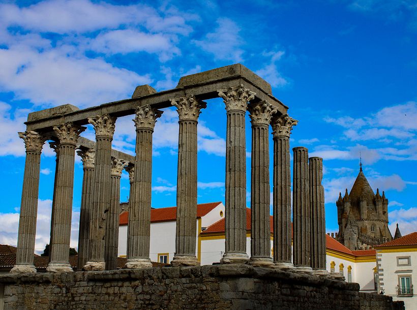 Évora