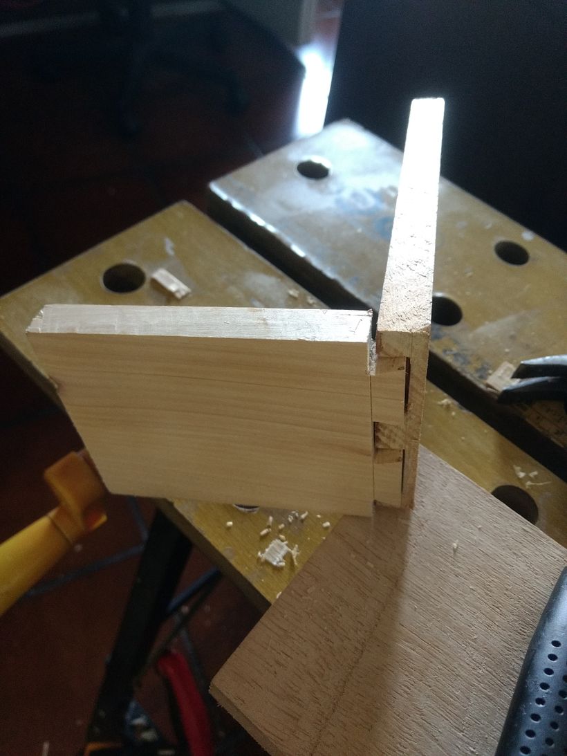 Mi Proyecto del curso: Ebanistería: construcción de muebles con herramientas manuales 56