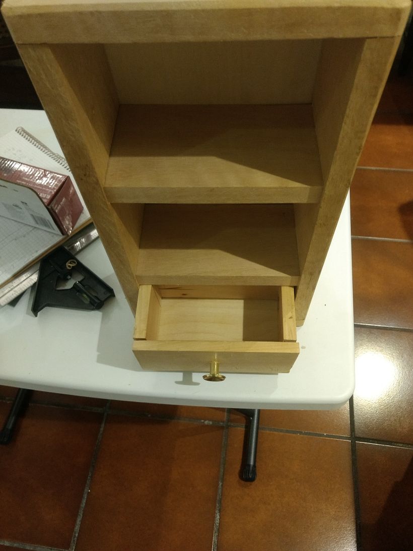 Mi Proyecto del curso: Ebanistería: construcción de muebles con herramientas manuales 79
