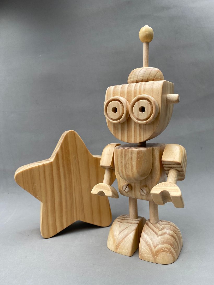 Robot JAMIU en madera de pino, desarmable e intercambiable