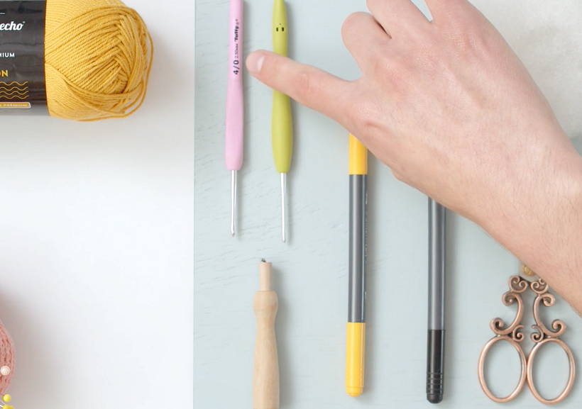Crochet hooks should measure 2.25 or 2.75mm.