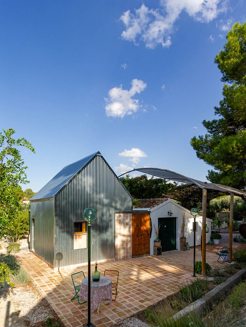 Ampliación de bodega familiar por meeecarquitectos_Mi Proyecto del curso: Inmersión en la fotografía de arquitectura_ 4