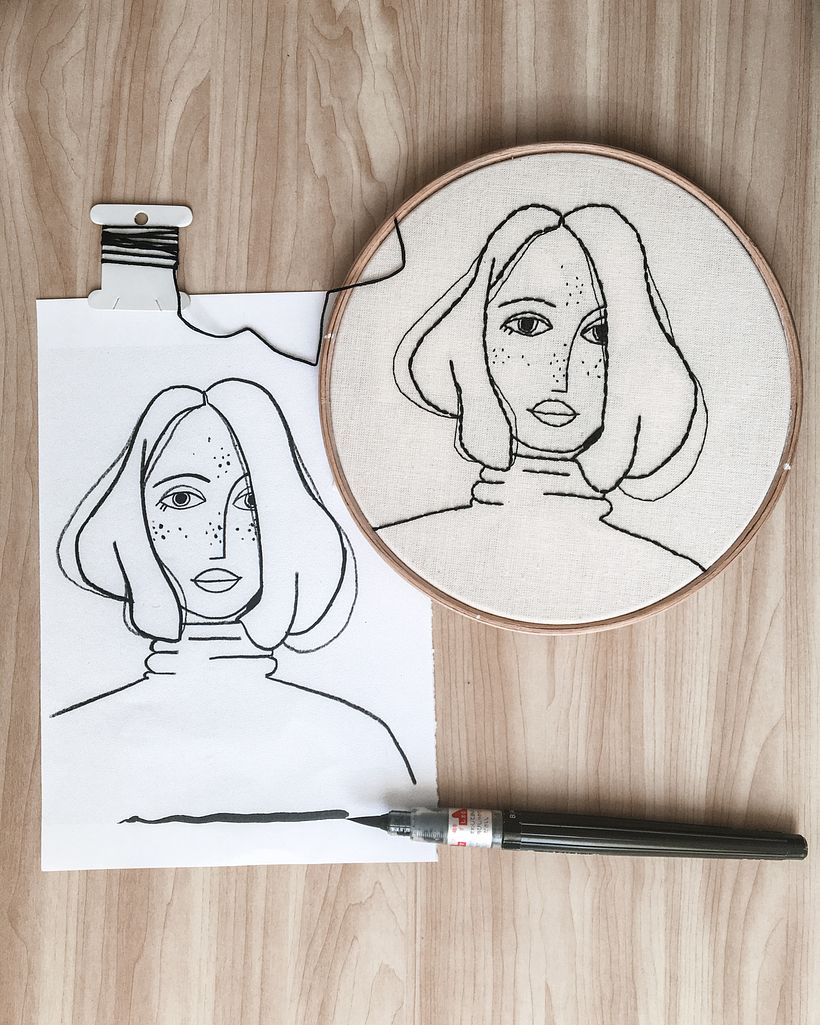 bordado da ilustração da artista Brunna Mancuso