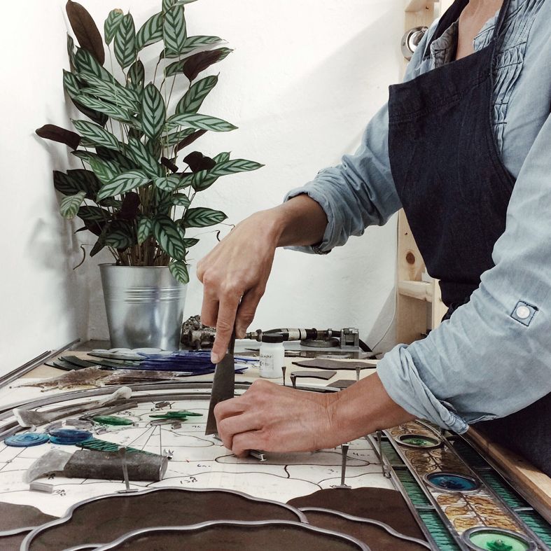 Assembling one of the panels and cutting the lead.