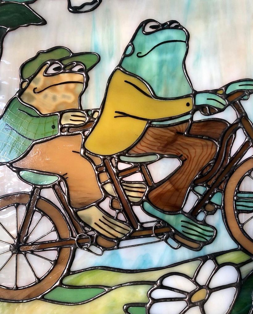 Wire and paint details