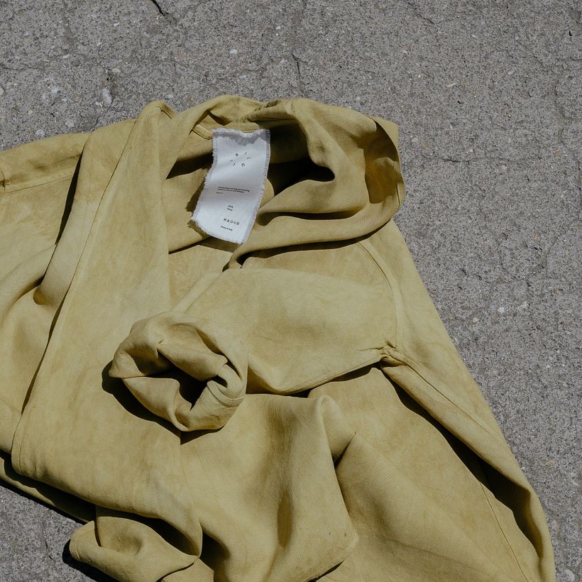 /yellow dye on linen 3