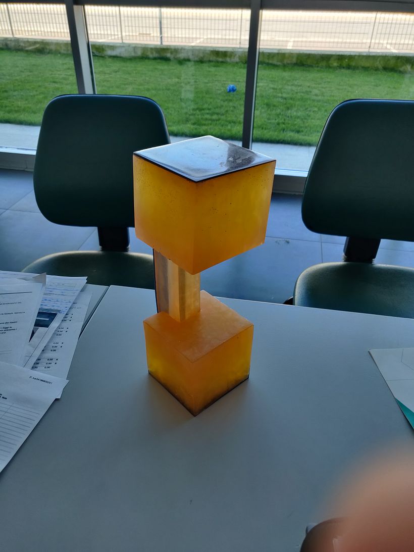 Il mio progetto del corso: Design e costruzione di lampade di resina 2