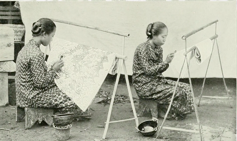 Mulheres da aristocracia fazendo batik no Sudeste Asiático