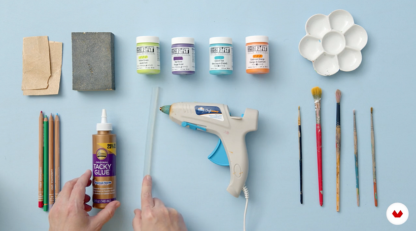 Pegamento pegajoso y pegamento caliente.