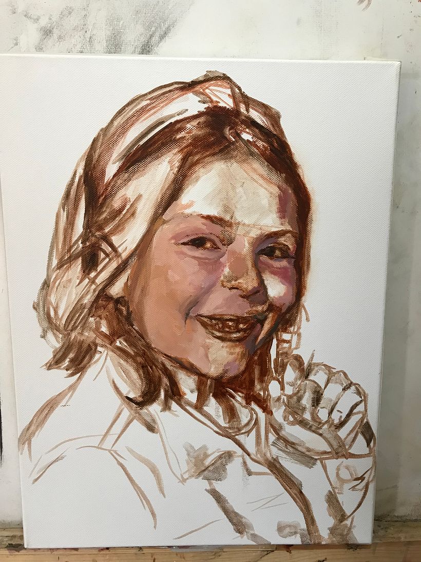 Primero empiezo con las sombras, luego medios tonos y finalmente luces.