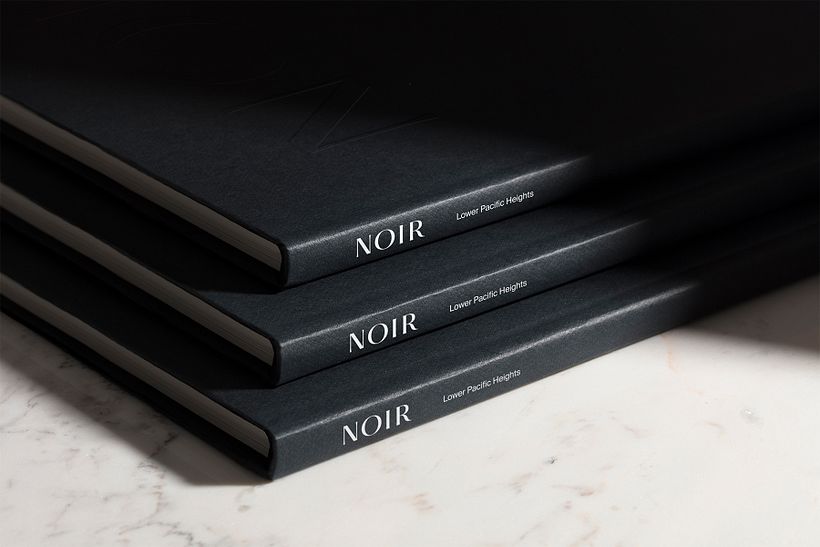 Noir 8