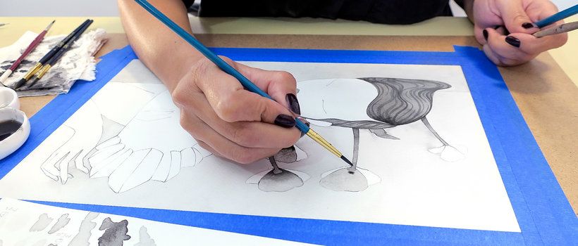 Hilda Palafox teaches us how to use India ink to create monochromatic color gradients.