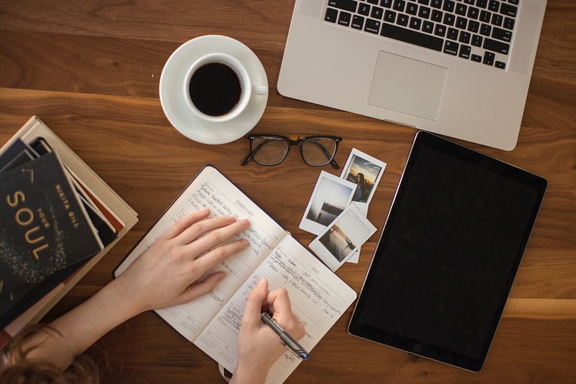 Create compelling classes by pairing information with creative and emotional elements (credit: Thought Catalog via Unsplash).