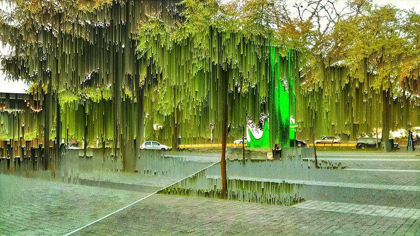  Glitching Around 02 4