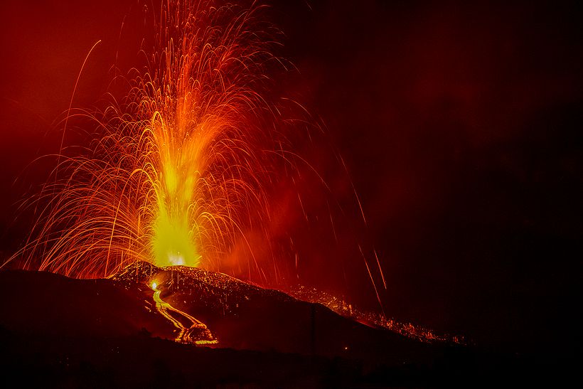 Foto del volcán de La Palma. Por I love the world.