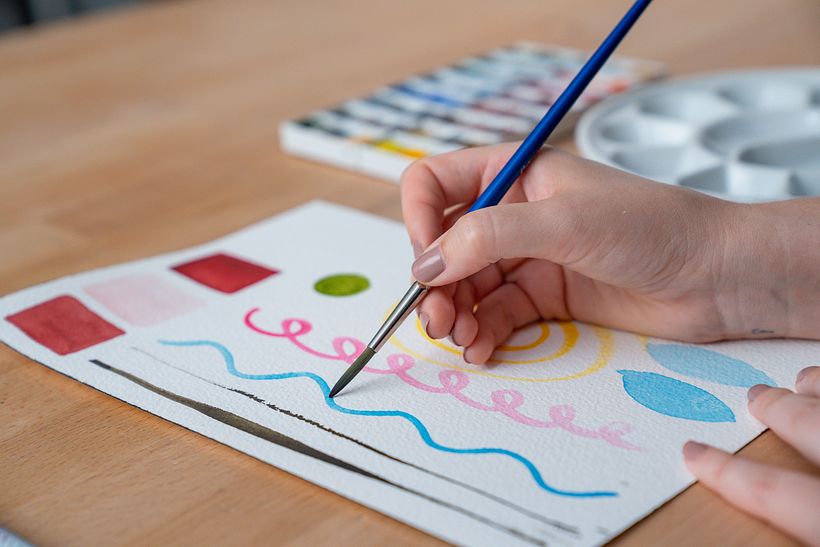 Watercolor painting is a simple and easy-to-master technique. Learning a few basic tricks can really make a difference.